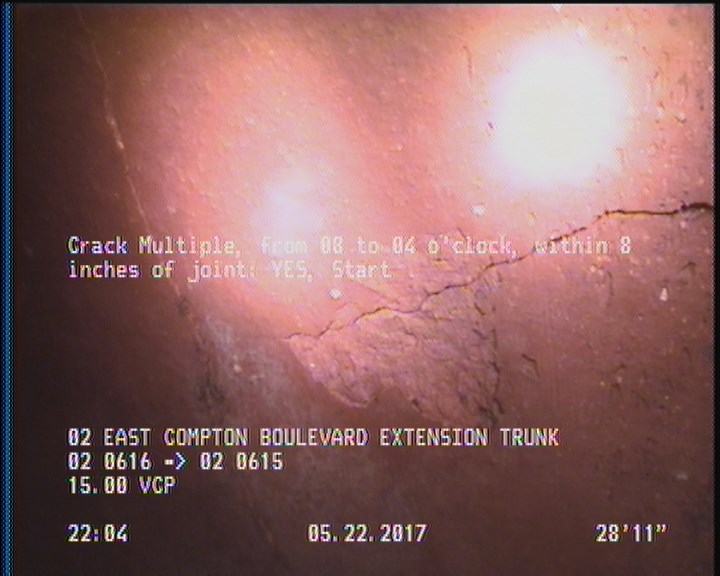 Crack Multiple, from 08 to 04 o'clock, within 8 inches of joint: YES, Start