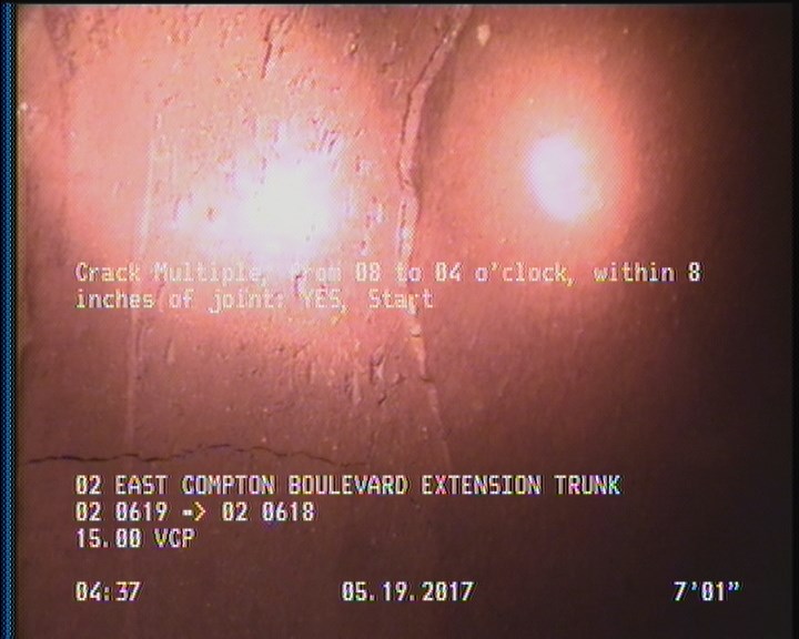 Crack Multiple, from 08 to 04 o'clock, within 8 inches of joint: YES, Start