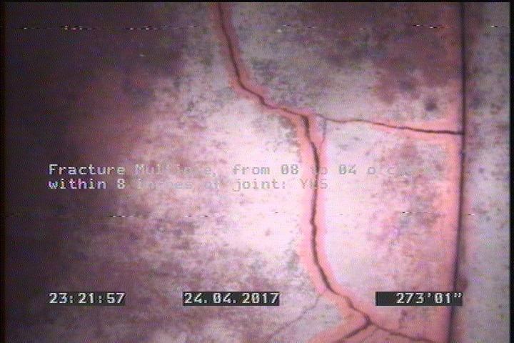 Fracture Multiple, from 08 to 04 o'clock, within 8 inches of joint: YES