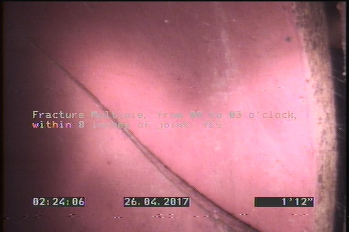 Fracture Multiple, from 09 to 03 o'clock, within 8 inches of joint: YES