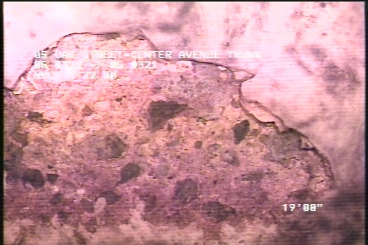 Surface Aggregate Visible, from 12 to 01 o'clock, within 8 inches of joint: NO - SEVERE AGG