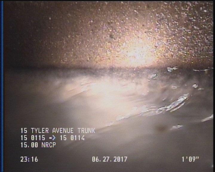 Deposits Attached Grease, 5 %of cross sectional area, from 04 to 08 o'clock, , within 8 inches of joint: YES, Start