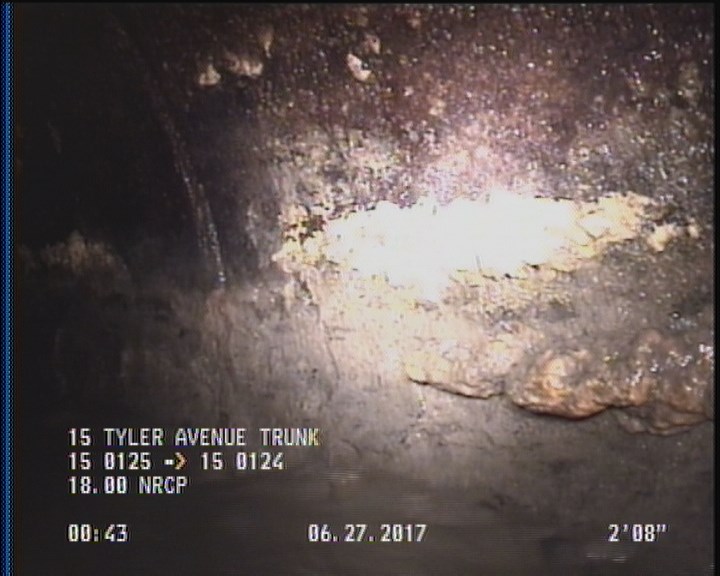 Deposits Attached Grease, 5 %of cross sectional area, from 03 to 09 o'clock, , within 8 inches of joint: YES, Start