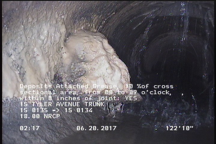 Deposits Attached Grease, 10 %of cross sectional area, from 08 to 09 o'clock, , within 8 inches of joint: YES