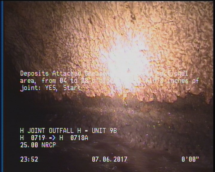 Deposits Attached Grease, 5 %of cross sectional area, from 04 to 08 o'clock, , within 8 inches of joint: YES, Start