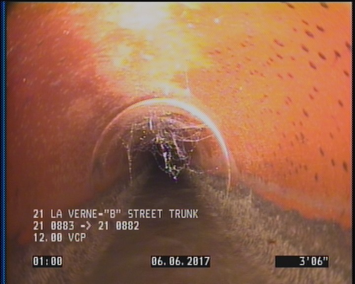 Deposits Attached Grease, 5 %of cross sectional area, from 04 to 08 o'clock, , within 8 inches of joint: YES, Start