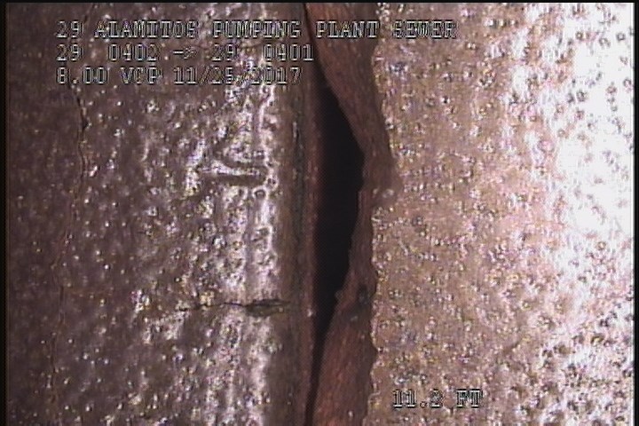 Crack Multiple, from 09 to 03 o'clock, within 8 inches of joint: YES