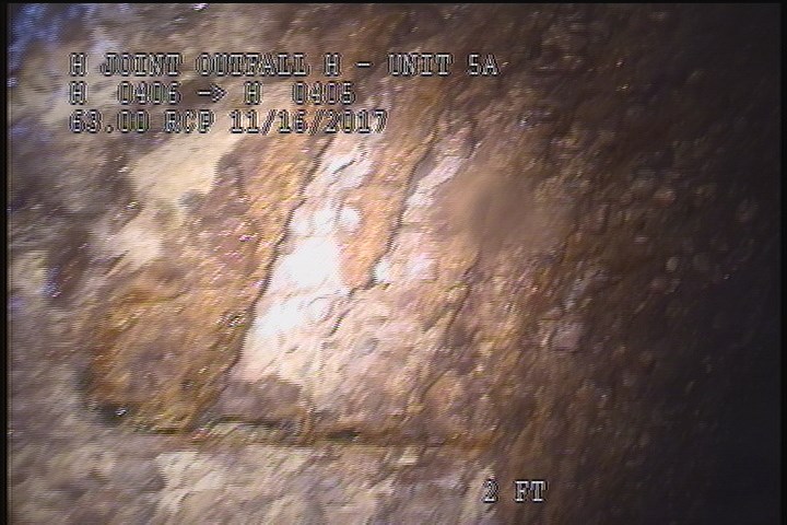 Surface Reinforcement Projecting, from 11 to 01 o'clock, within 8 inches of joint: NO
