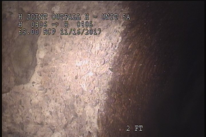 Surface Aggregate Projecting, from 10 to 02 o'clock, within 8 inches of joint: YES
