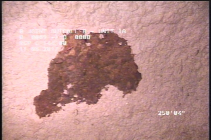 Surface Aggregate Visible, from 09 to 10 o'clock, within 8 inches of joint: NO - SEVERE AGG