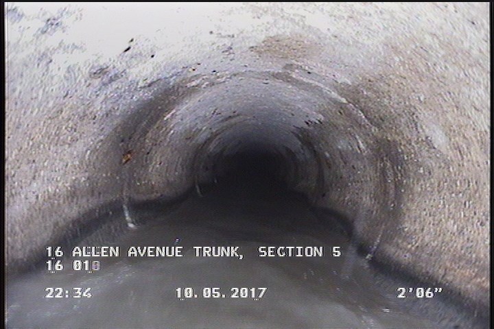 Deposits Attached Grease, 5 %of cross sectional area, from 04 to 08 o'clock, , within 8 inches of joint: YES, Start