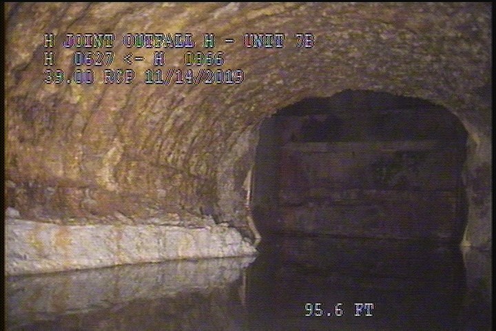 Deposits Attached Grease, 15 %of cross sectional area, from 07 to 08 o'clock, , within 8 inches of joint: YES