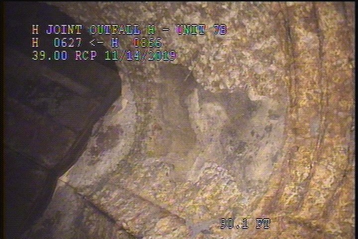 Surface Missing Wall, from 01 to 03 o'clock, within 8 inches of joint: YES