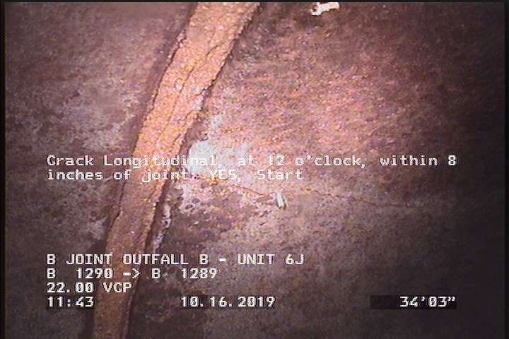 Crack Longitudinal, at 12 o'clock, within 8 inches of joint: YES, Start