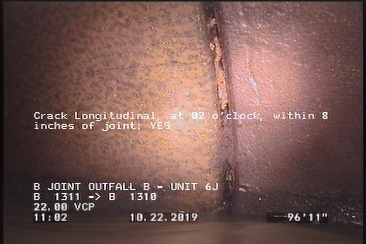 Crack Longitudinal, at 02 o'clock, within 8 inches of joint: YES