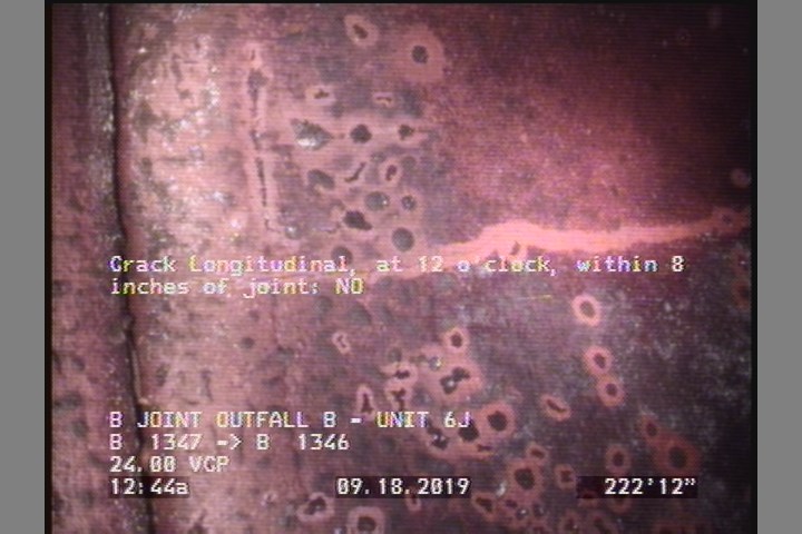 Crack Longitudinal, at 12 o'clock, within 8 inches of joint: NO