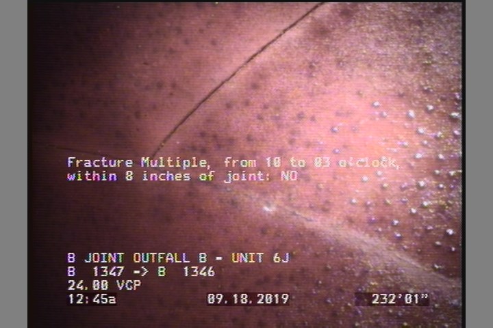 Fracture Multiple, from 10 to 03 o'clock, within 8 inches of joint: NO
