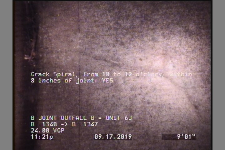 Crack Spiral, from 10 to 12 o'clock, within 8 inches of joint: YES