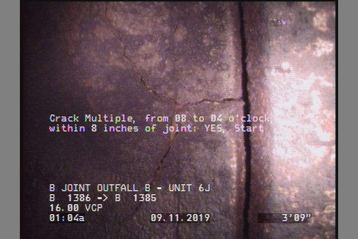Crack Multiple, from 08 to 04 o'clock, within 8 inches of joint: YES, Start