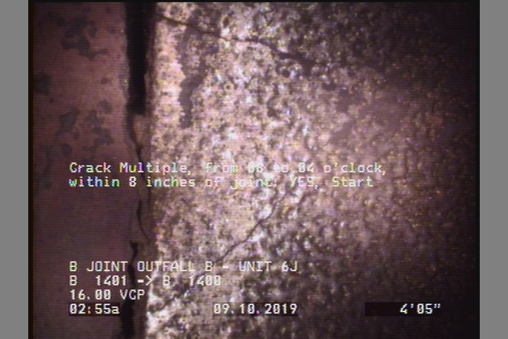 Crack Multiple, from 08 to 04 o'clock, within 8 inches of joint: YES, Start