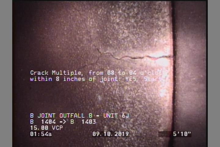Crack Multiple, from 08 to 04 o'clock, within 8 inches of joint: YES, Start