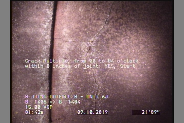 Crack Multiple, from 08 to 04 o'clock, within 8 inches of joint: YES, Start