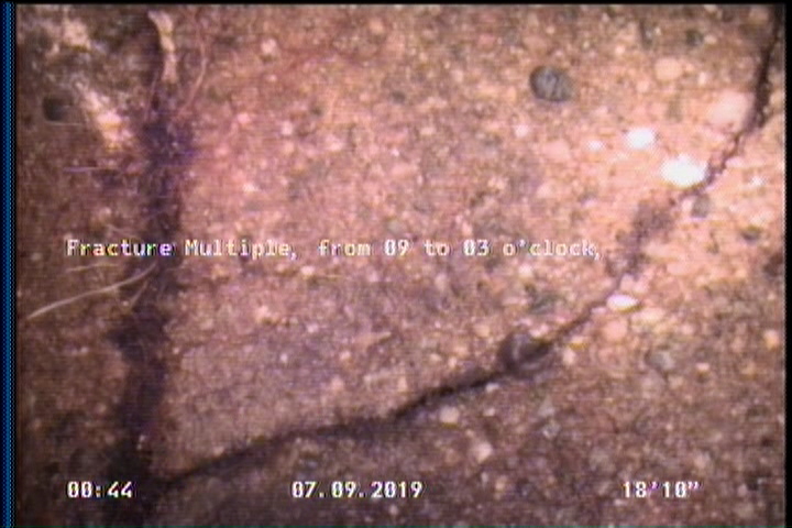 Crack Multiple, from 07 to 05 o'clock, within 8 inches of joint: YES, Start - FINE ROOTS