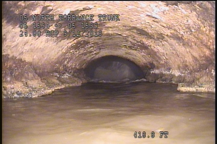Deposits Attached Grease, 20 %of cross sectional area, from 08 to 04 o'clock, , within 8 inches of joint: YES