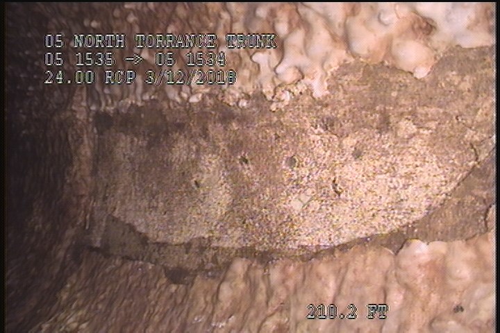 Surface Aggregate Visible, at 12 o'clock, within 8 inches of joint: NO
