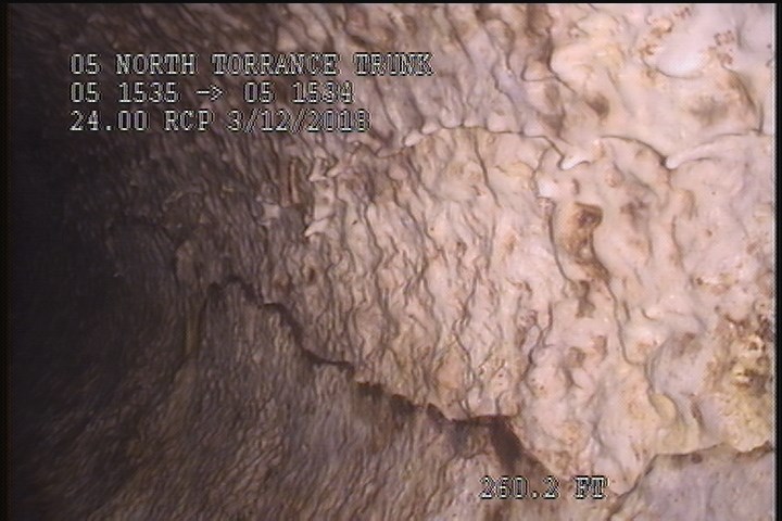 Surface Spalling, from 01 to 02 o'clock, within 8 inches of joint: NO