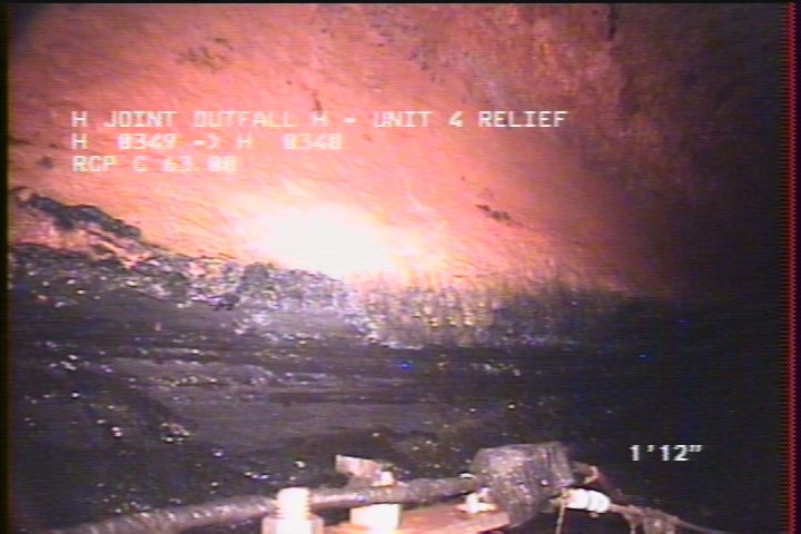 Deposits Attached Grease, 5 %of cross sectional area, from 04 to 08 o'clock, , within 8 inches of joint: YES, Start