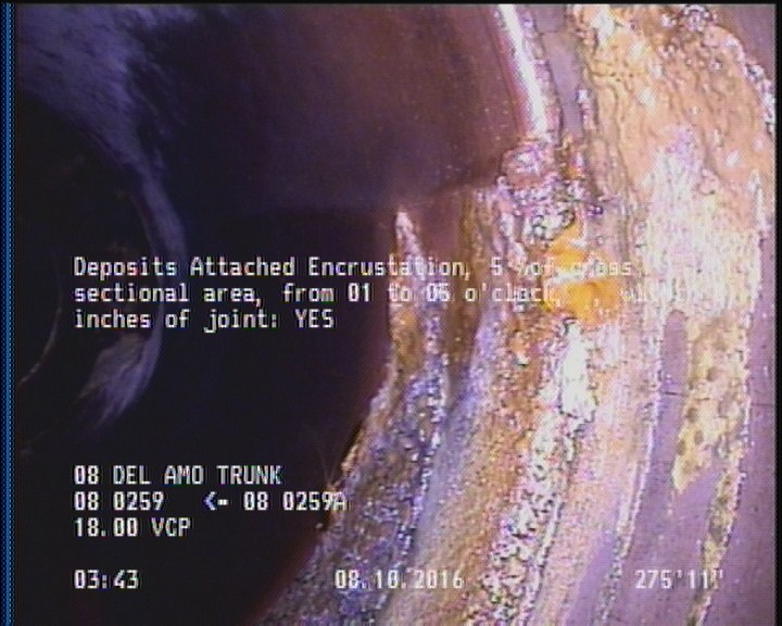 Deposits Attached Encrustation, 5 %of cross sectional area, from 01 to 05 o'clock, , within 8 inches of joint: YES