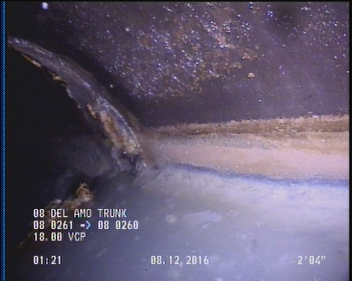 Deposits Attached Grease, 5 %of cross sectional area, from 04 to 08 o'clock, , within 8 inches of joint: YES, Start