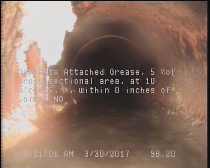 Deposits Attached Grease, 5 %of cross sectional area, at 10 o'clock, , within 8 inches of joint: NO