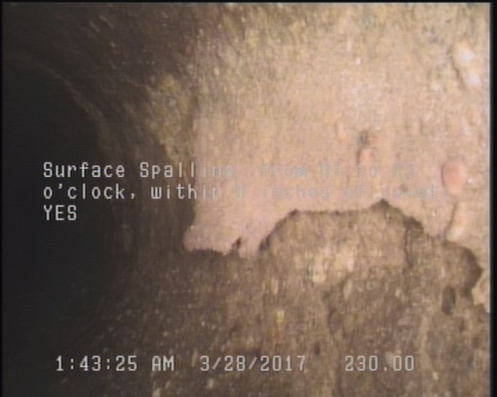 Surface Spalling, from 01 to 03 o'clock, within 8 inches of joint: YES