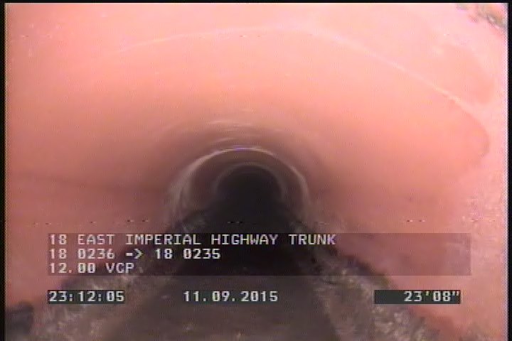 Crack Multiple, from 09 to 03 o'clock, within 8 inches of joint: YES, Start