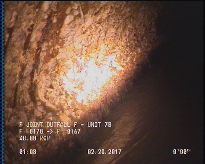 Surface Aggregate Projecting, from 08 to 04 o'clock, within 8 inches of joint: YES