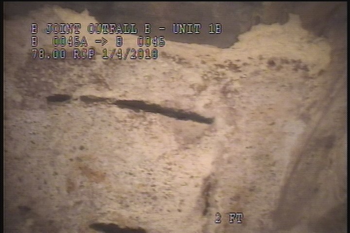 Surface Reinforcement Visible, from 01 to 03 o'clock, within 8 inches of joint: NO