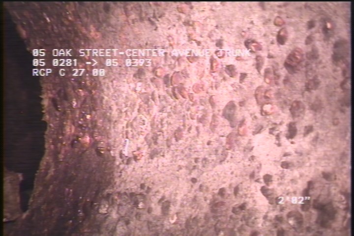 Surface Aggregate Projecting, from 08 to 04 o'clock, within 8 inches of joint: YES, Start - SEVERE AGG