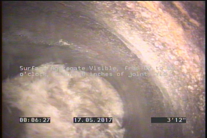 Surface Aggregate Visible, from 09 to 03 o'clock, within 8 inches of joint: YES