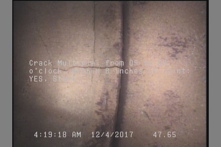 Crack Multiple, from 09 to 03 o'clock, within 8 inches of joint: YES, Start