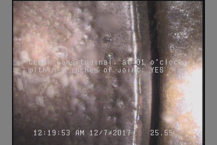 Crack Longitudinal, at 01 o'clock, within 8 inches of joint: YES