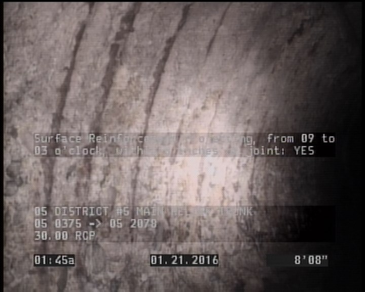 Surface Reinforcement Projecting, from 09 to 03 o'clock, within 8 inches of joint: YES