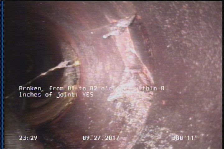 Broken, from 01 to 02 o'clock, within 8 inches of joint: YES