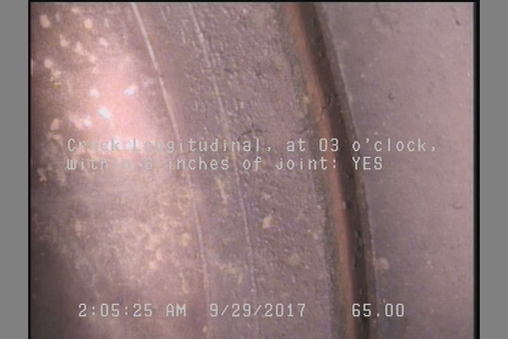 Crack Longitudinal, at 03 o'clock, within 8 inches of joint: YES