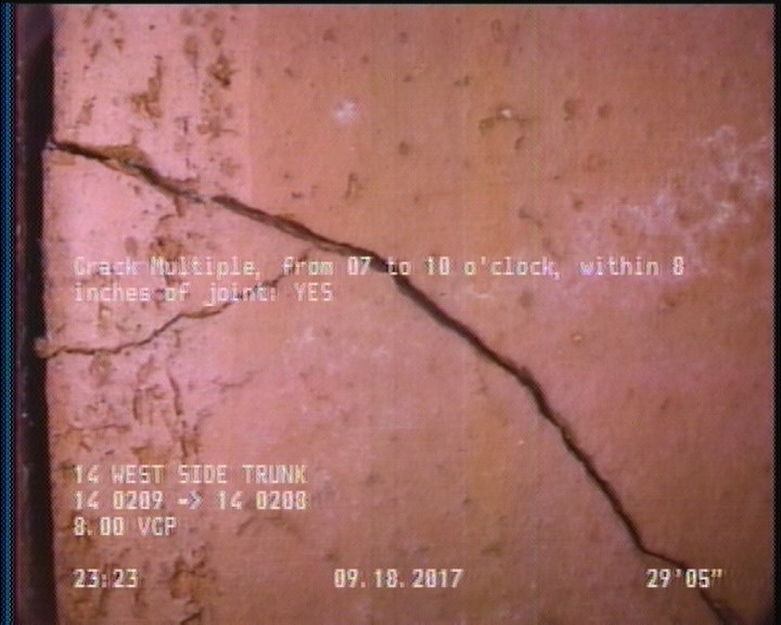 Crack Multiple, from 07 to 10 o'clock, within 8 inches of joint: YES