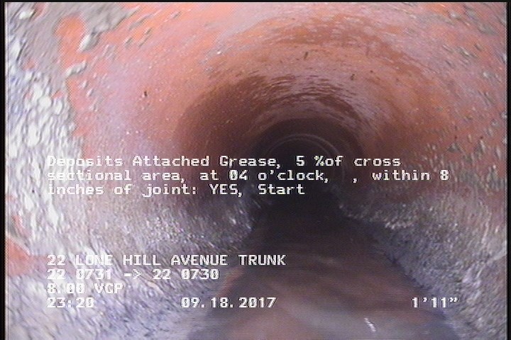 Deposits Attached Grease, 5 %of cross sectional area, at 04 o'clock, , within 8 inches of joint: YES, Start