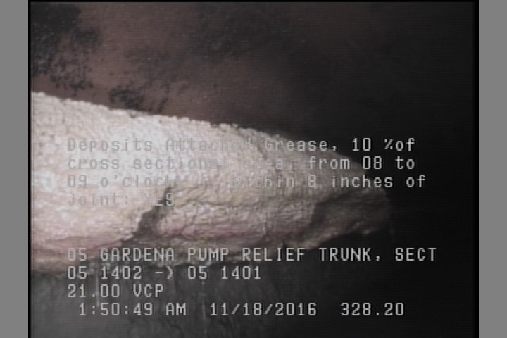 Deposits Attached Grease, 10 %of cross sectional area, from 08 to 09 o'clock, , within 8 inches of joint: YES