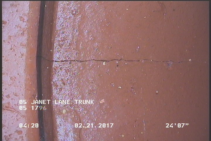 Crack Multiple, from 08 to 04 o'clock, within 8 inches of joint: YES, Start