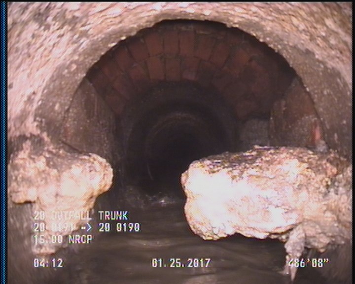 Deposits Attached Grease, 15 %of cross sectional area, from 09 to 03 o'clock, , within 8 inches of joint: NO